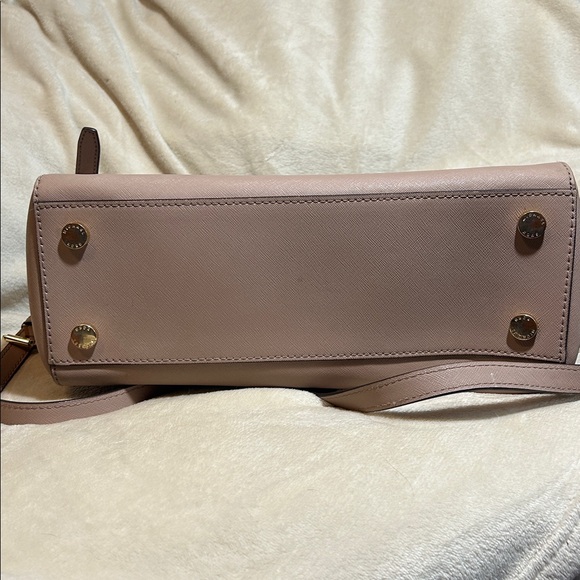 Michael Kors purse in very good condition - Picture 3 of 6